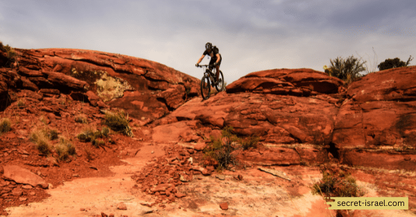 Cycle through Jordan