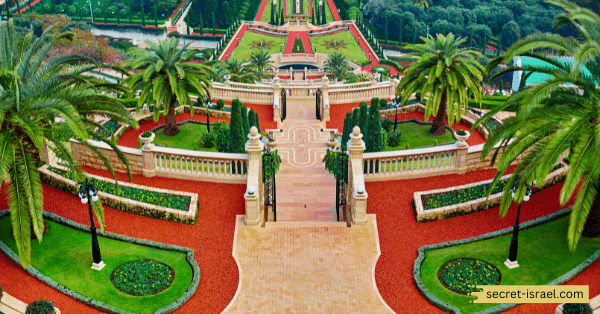 Day 3_ Stroll through the incredible Baha'i Gardens and Shrine of the Bab
