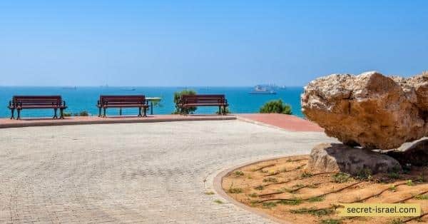 Exploring the Ancient Port City of Ashdod Yam