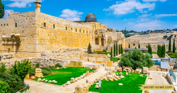 Historical Significance of the Western Wall Tunnel