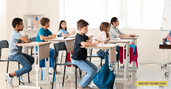 Modern American School