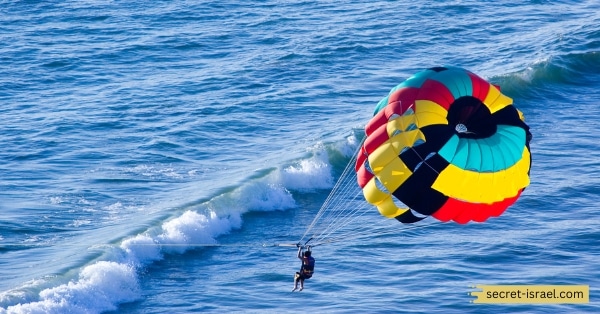 Para-sailing