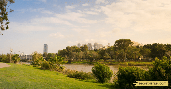 Relax in Yarkon Park