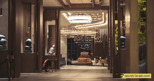 Sadot Hotel