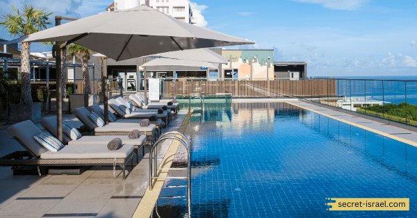 Sara Crown Hotel
