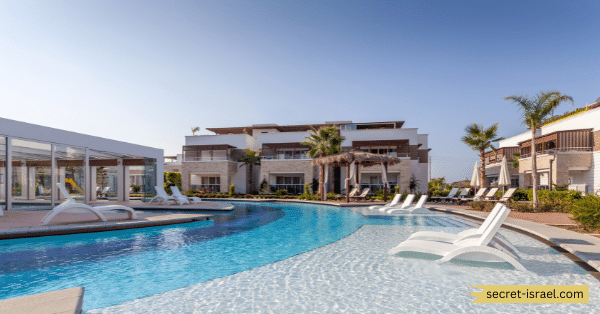 Seven Days Hotel