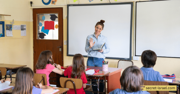 There Are Over 4,000 Primary Schools in Israel