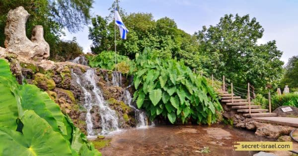 Visit an Israeli Kibbutz