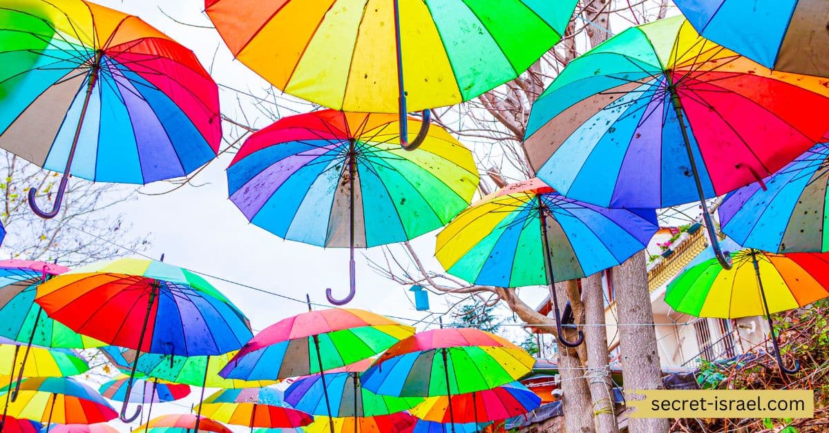 Walk along Rainbow Street