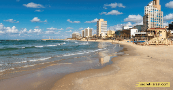 Charles Clore - Alma beach beach - Tel Aviv