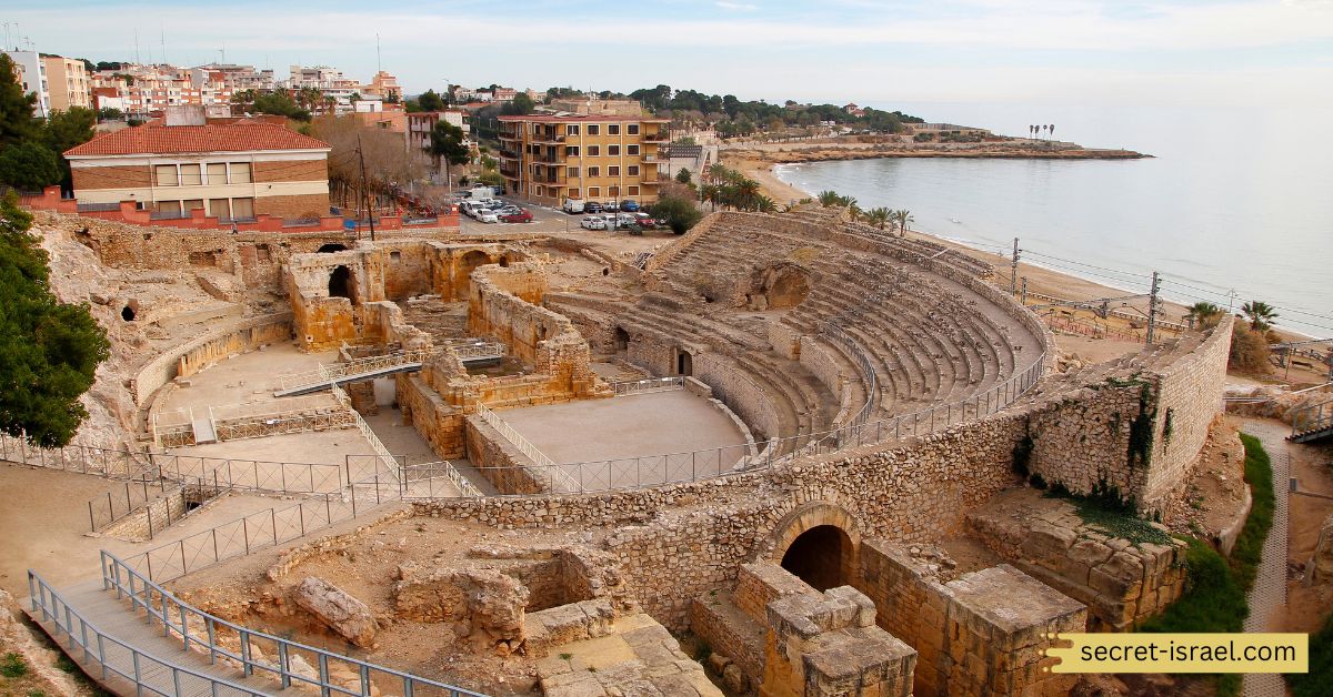 Exploring the Roman Amphitheatre