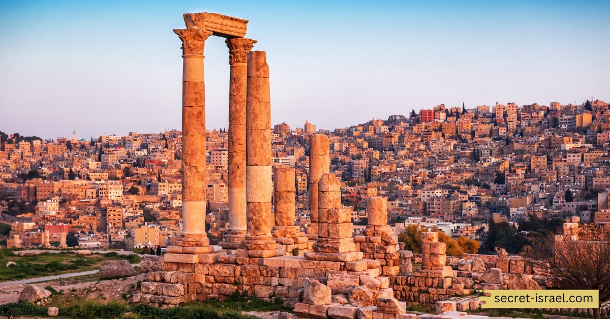 Climb to the Top of Castle Hill for Breathtaking Views of Amman City